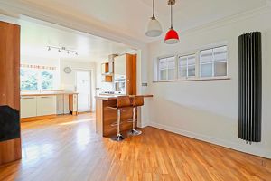 Kitchen/Diner- click for photo gallery